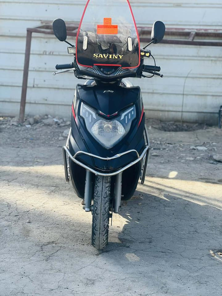 السلام عليكم للبيع دراجه هوشه الداجه جديده وكفوله صالنصه fmصوت شلع فول تحفر التبليط سرعه ١٢٠ لايت زنون للبيع فقط مستعجل عليهة مكان بابل السياحي منطقه الرواشد سعر ٤٠٠وبيهة مجال للتصال ***********
