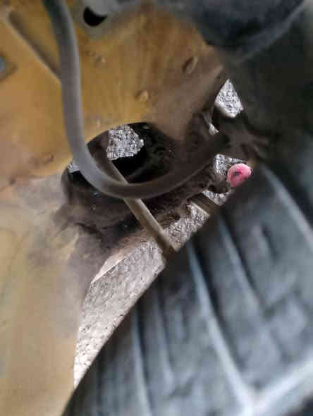 سلام عليكم عندي سياره سايبه موديل 9 جاهزه من كلشي مكينه كيره مكفول شواصي هم مكفول  راقم بغداد شروع وطني سعره 15 بيه مجال قليل بكاني واسط نعمانيه ***********
