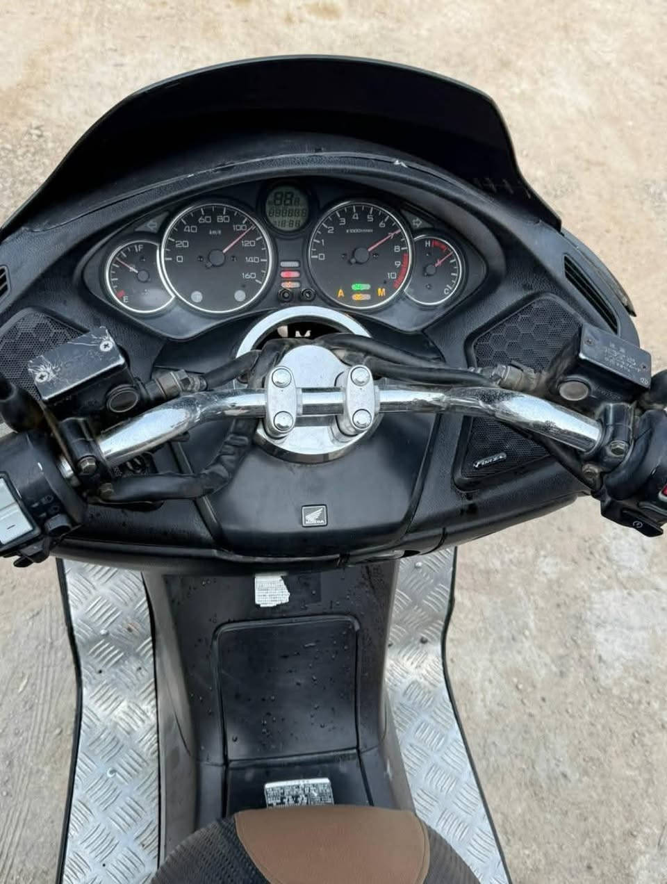 دراجه فورزه 09للبيع مكينه كفاله شرط بطن المكينه كزاز 7كير 4تحويلات دراجه رمبه توها نازله من الحويه ما متعوبه بك لايت كرستال لايت زنون اصفر بلاد حساس ستان ما ماشيه شي قليل تخم تأير جلاتين اليوم شاده شرط بعده بلخطه ماته كهربائات شغاله بلاد كفرات كفاله مختم بلاد تخم دوشمه جديد 65 الف قبق كلجات ستيل اصلي دراجه شلعه ونهضه المحرك ستيل شرط ما تصبغ دهن محرك لوز كلوب جنطه اوتوماتيك سايد بريك بلاد صلانصه رياضي مكان ذي قار قضاء النصر
#اشاره/#الجميع


**إذا كنت صاحب هذا الإعلان وتريد حذفه لأي سبب، رجاءا أرسل رسالة إلى الدعم الفني**