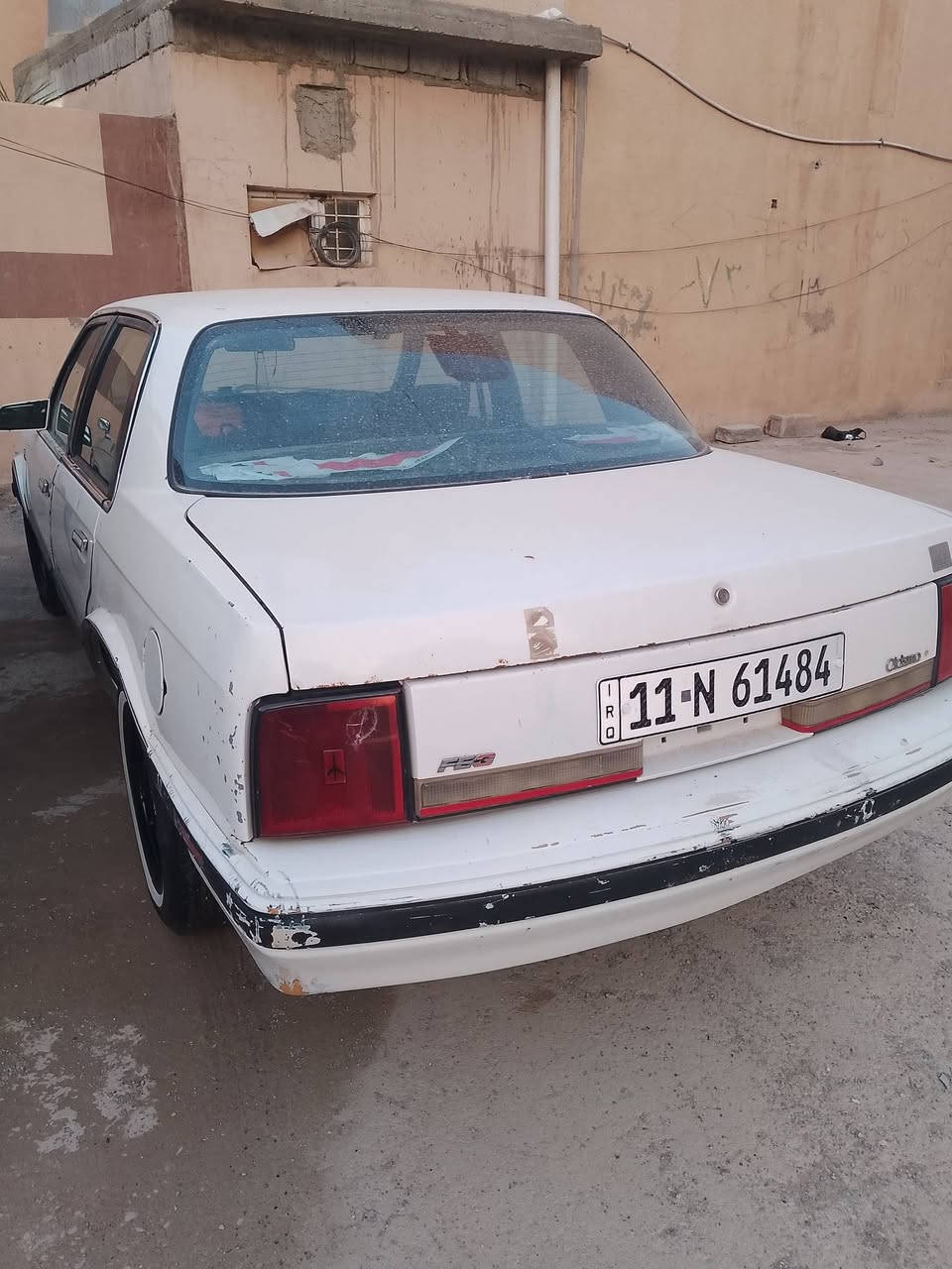 من رخصه الادمن المحترم

السلام عليكم اولدز موديل 1990
 رقم بغداد دولي سيارة جاهزه مكينه كير حداديه كهربائيات كلها شغاله تخم تأير السيارة ماعايزه الف خير من الله العنوان. كركوك ازادي رقم الهاتف ***********
