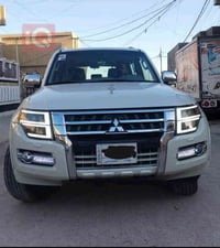 باجيرو 2010 مكفوله كفاله عامه من الصبغ والبارد فول مواصفات فتحة سقف كش...