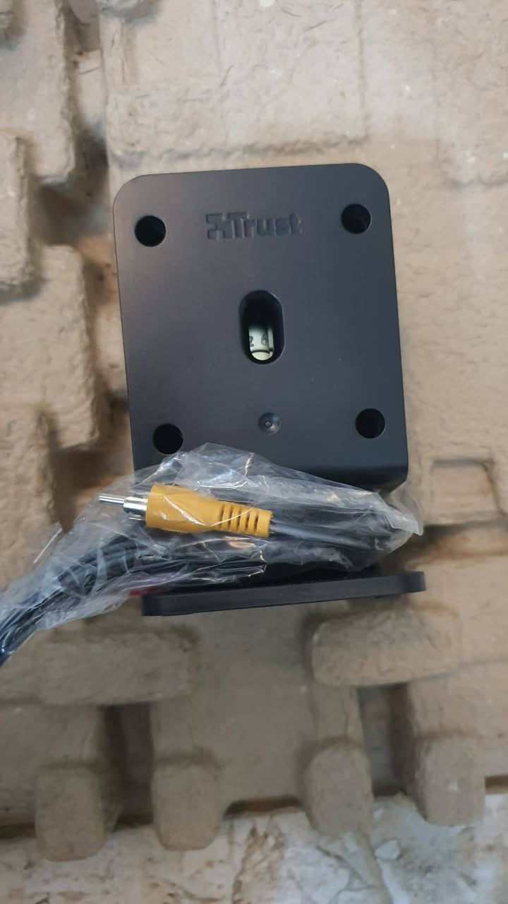 سستم صوت ماركة  Trust 40 w جديد ما مستخدم 5 سماعات وياه


**إذا كنت صاحب هذا الإعلان وتريد حذفه لأي سبب، رجاءا أرسل رسالة إلى الدعم الفني**