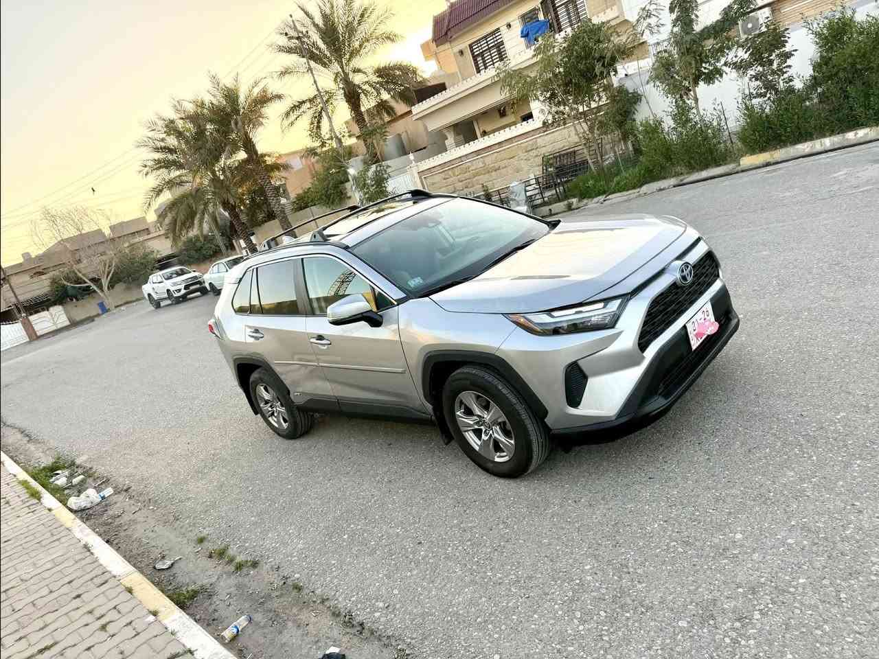 راف فور 2024 هايبرد ⚡️وبنزين ⛽️ ماشية 4 الف فقط 
سيارة 🚙 موصفات XLE سيارة بيه قطعة وحدة صبغ فقط 
جاملغ سكن امامي وحافة بونيد سكن رصعه خفيفة واضحة
ارباك شادله بلادي شركة بدون عيب وكير ومحرك شرط 
دواخل سليمة شواصي 100‎%‎ سليمة 
سيارة 🚗 موصفاته فتحة وبصمة وابواب بصمة وشغال وتحكمات ونقطة عمياء واشارة بالمري واستيرن وكشنات تدفئة وكهربائي وداخل لونين مميز ابيض وتبريد قطعتين وبردة خلفية ورادار وحجر صالنصا ودفع رباعي 4*4 ونظام نورمال وسبورت وإيكو وسيارة كله بلادي سيارة بدون اي نقص جديد داخل العراق وسيارة تترقم شمالي فقط تكلفة رقم على مشتري او تريد نرقمه حاضر الك 
مكان سيارة كركوك حي العسكري اي استفسار الاتصال 
***********
