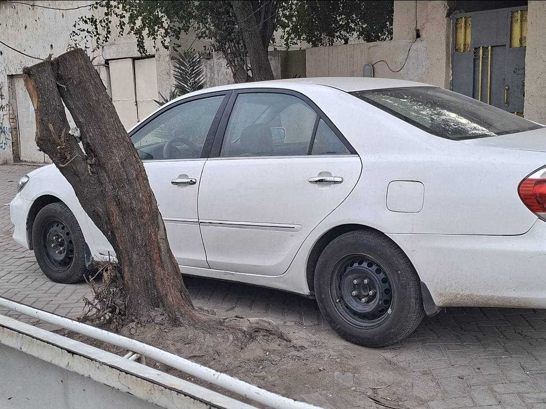 كامري ٢٠٠٦ خليجي ٤ سلندر رقم  جديد باسمي . مكفوله كير مكينه حداديه تبريد .بيه صبغ اثر شخوط في الجاملغ الخلفي  لا ضربه ولا طخه    بجم شركه . . سعر 
اتصال او وتساب 
 ‎0777 433 6578
