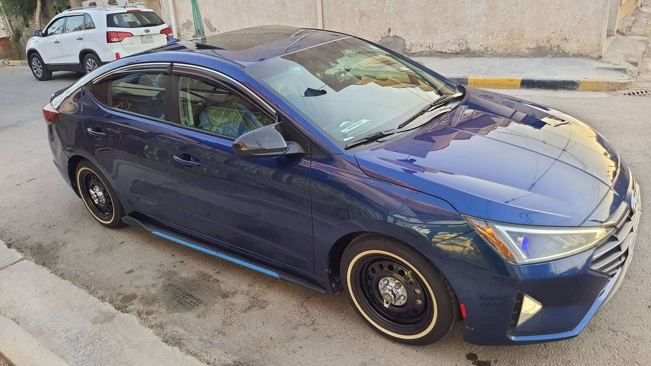 اسلام اعليكم الانتره ٢٠٢٠ وارد امريكي  فول مواصفات بصمة فتحة رادار نقطة عمياء جنطة ذكية كشنات تتدفئة بصمت ابواب اسياره ماشية ٤٢ الف مايل سياره خير من اللة ماناقصة برغي اوبيهة منضومة غاز جديده اوصور الحادث موجوده بالمنشور السعر١٣٥ اوبية مجال للستفسار ***********
