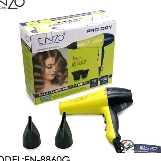 الحمد لله رجع توفر بعد نفاذ الكمية 
شسوار ماركه ENZO
درجتين بارد 
درجتين حار
مع حراره عاليه 
مع راسين لشسوار لتحكم بقوه دفع الهواء
مع سرعتين بارد وحار كذالك
واير قوي مع طول مترتين ونص تقريبا
هواء صافي غير موذي لبشره لوجود فلاتر لهواء من الخلف
والسعر 25 الف شامل التوصيل لكل العراق
لحجز رقمك وعنوانك خاص
او واتس ***********
