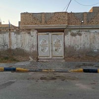 بيت للبيع • ٢٠٠م • بزين القوس