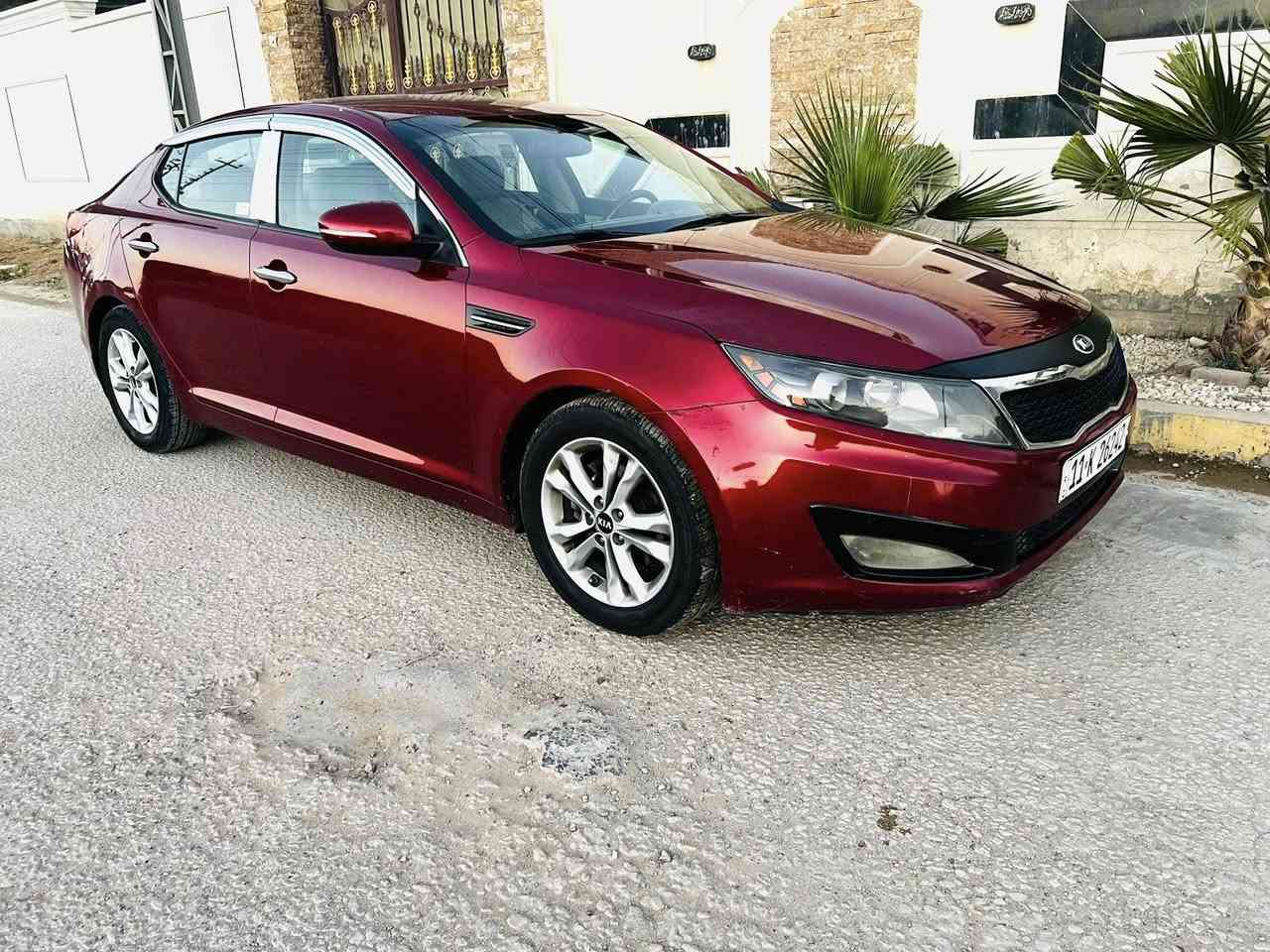 من رخصة الادمن المحترم 
كيا أوبتما 2013  EX فول مواصفات عدا البانوراما رقم بغداد إنكليزي بأسمي كفالة عامة من الصبغ مكينة گير تبريد صدر تخم تاير جديد السيارة نظيفة جداً 
السعر 112
للاستفسار ***********
