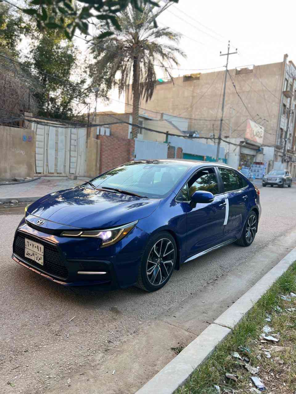 سلام عليكم كورله مديل 2020امريكي حادثه بنيد فقط بدون دواخل شرط وبيه بيبان ثنين بارد وباقي كفاله السياره جديده وما تعبانه مواصفات SEحلوه مواصفاته تحكم ستيرن جهتين قفل سرعه سايد بريك دكمه  نقطه عميات شفتات ستيرن كامره شاشه جبيره لد امامي لايت زنون ويل كب كروم مكينه وكير وحداديه وتخم تاير كله مكفول رقم اربيل تريد تحويل تريد وكاله السعر 120وبيه مجال قليل وماكو هيج سعر مكان سياره كربلاء الاستفسار على الرقم ***********
