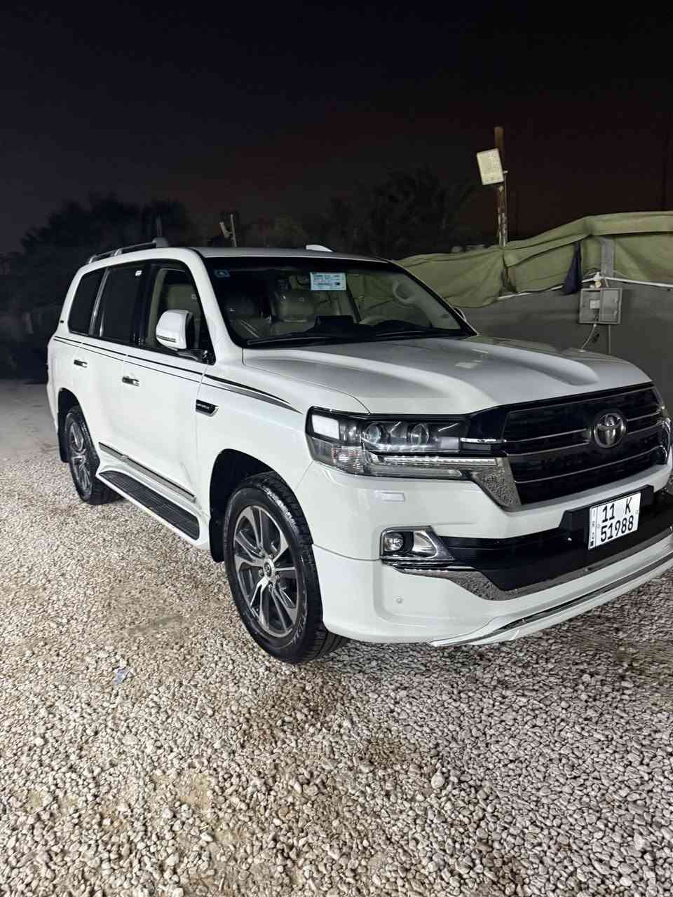 السلام عليكم لاندكروز موديل20 بيها صبغ اشبر ب ل البنيد وبرد بل الباب الخلفي
اشرت ع الصوره مكان الصبغ والبارد سياره جاهزه بسمي ترايها حلو ادامه مسوي للسياره 

مكان السياره سماوه 

*********** 

السعر  50 الف وبي مجال
