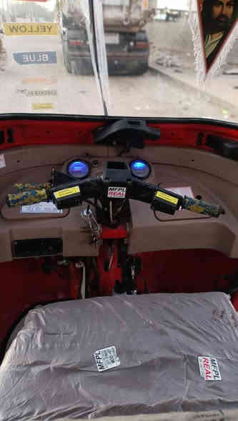 سلام عليكم تكتك للبيع مديل٢٠١٨سنويه بسمي تكتك معمره درسات مصبوغه عام جماليه بيه مكينه مال عشرين كفاله تكتك خير من الله  مكاني مدينه الصدر الورفلي  سعر (٤)و(٨٠٠) بيه مجال بصيط  رقم الهاتف(***********) متواجد وتساب
