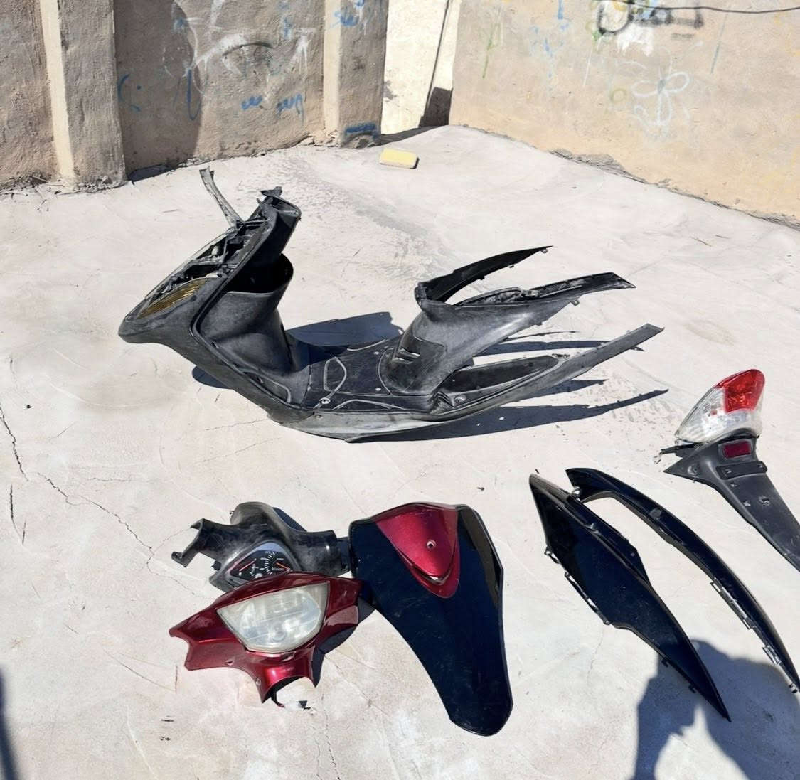 حوضان ماكس عداله سيت كمل جيب وشد بس الكفرات تجاري باقي صلي توصيل كل العراق سعار150الف قفل لا تعملني ابد ماتكله هيج سعار ‭0783 153 1842‬خاص او نتصل
