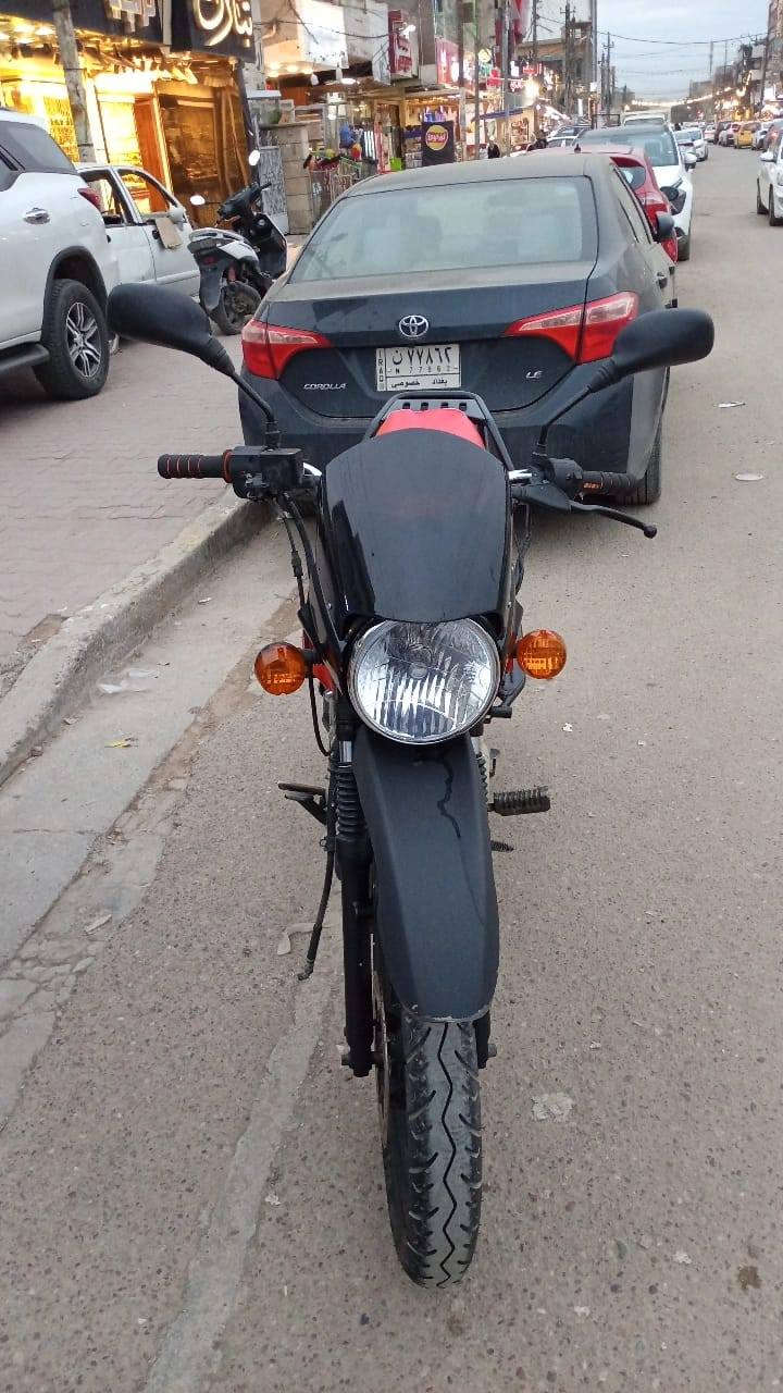 السلام عليكم شباب بوكسر 23 دراجه مرقمه تحويل ثاني يوم    نضيفه مجفته جديد شركه دراجه خير من الله  السعر 2 ونص مليونين ونص وبيه مجال حك الجيه  رقمي ***********
