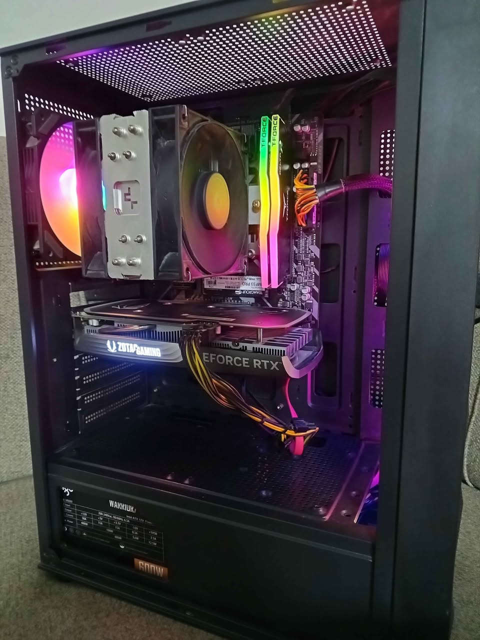 Ryzen 5 5600

rtx 4060 8gb zotac

ram 16gb 3600 ddr4

b450m ds2h gigabyte

deepcoole ag400 plus

power 600wat bronze

hard 1 tb nvm lexar

case rux 4x fan

620$ 

 *********** أربيل, العراق
