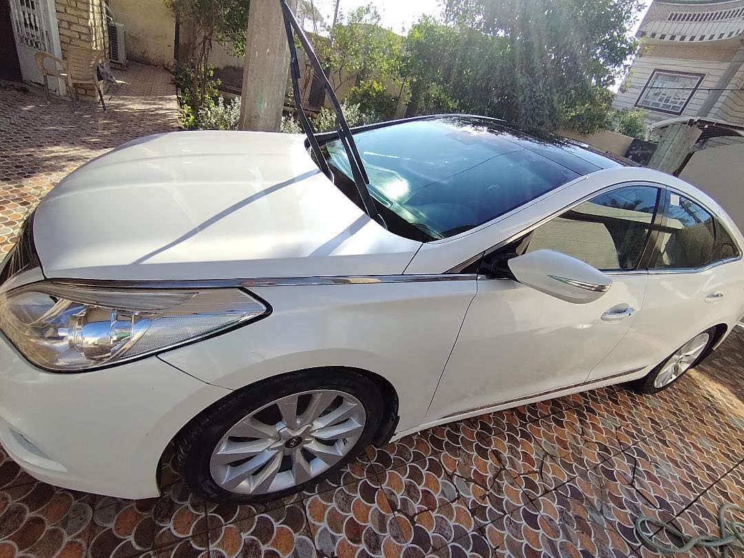 السلام عليكم ازيرا 2013 فول مواصفات VIB خليجي كفالة عامة بيه فقط بارد جداً بسيط بالجاملغ الخلفي 
رقم بغداد باسمي السعر 135 وبيه مجال مكاني بابل 
للاستفسار ***********
