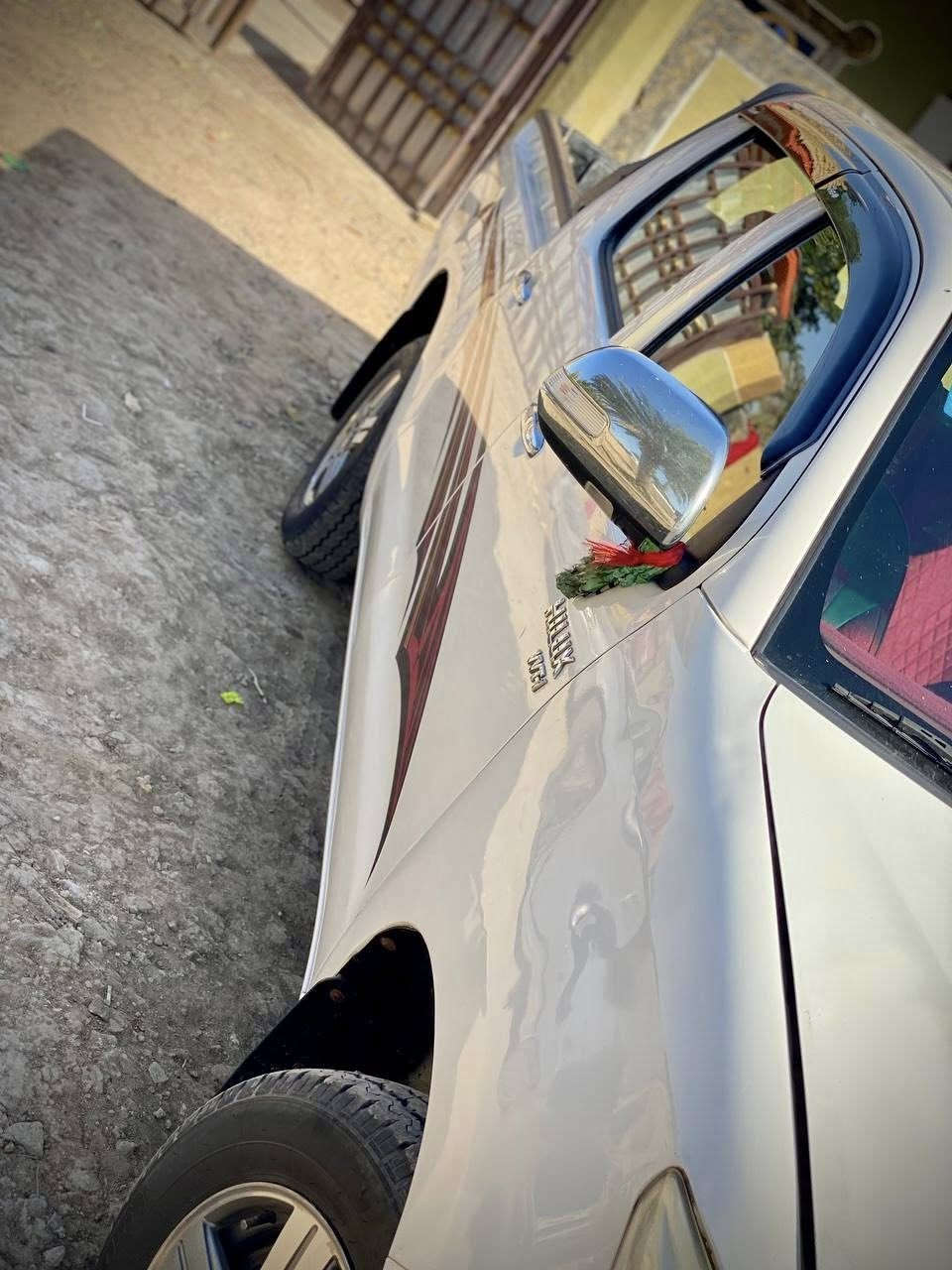 السلام عليكم …
للبيع والمراوس توتوتا هايلوكس موديل 2014 اوتماتيك رقم بغداد شاصي 12 السياره جديده ومكفوله من كلشي عدا شبرين صبغ موضحات في الصوره مشايه 247 الف للستفسار الاتصال ع الرقم ***********
