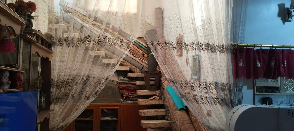 بيت طابو زراعي 370متر علوة الفحل قرب منتزه جنات الكوفه على شارع الزوار لتواصل على الرقم.   ***********
