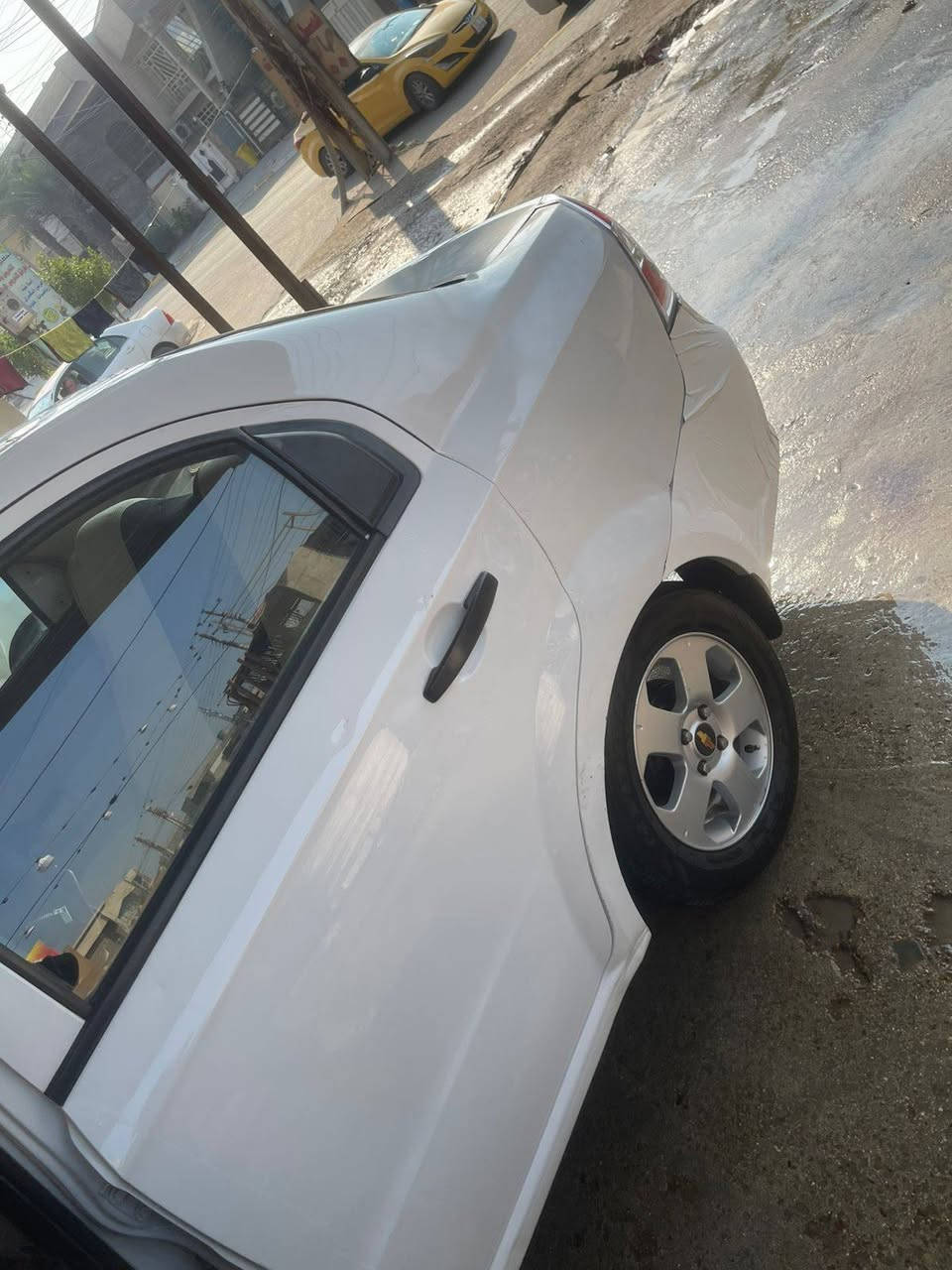 من رخصت مدير الكروب
السلام عليكم 
للبيع افيو موديل ٢٠١١ الشركه العامه خليجي كير اوتو 
السياره بيها جاملغ خلفي ٣ جويات 
داخل جديد تخم تاير ويلكب بلادي مازدات جدد السياره جاهزه بيها فقط نقص تبريد السياره بسمي تحويل ثاني يوم سنويه الهزه ما ساقطه الرقم الجديد 
السعر ٦٧ وبيها مجال للشراي او مراوس بأحدث 
مكاني بغداد البياع حي الإعلام 
رقم ***********
مكلف بالنشر والرقم بيه واتساب وشكرا
