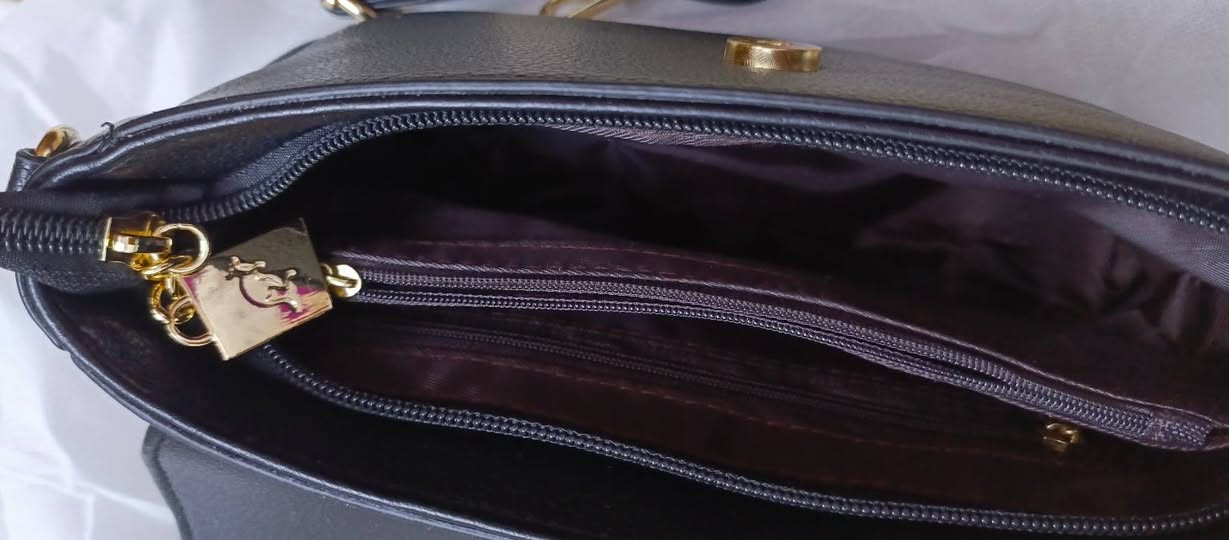 حقيبة ماركة الكنغر انطوني سعر وبالعافية


**إذا كنت صاحب هذا الإعلان وتريد حذفه لأي سبب، رجاءا أرسل رسالة إلى الدعم الفني**