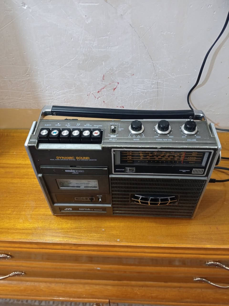 جهاز ياباني جي بي سي شغال بالكامل اي نقص مابي موديل 1975 مختوم ختم ياباني وزن ثقيل السعر ع الخاص للاستفسار الاتصال على الرقم التالي ***********
