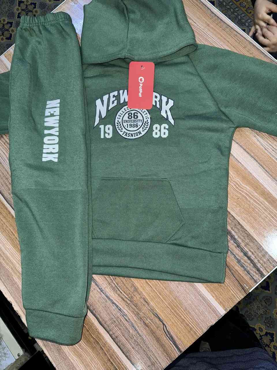 تراكات اطفال هودي  
يلبس من عمر ٣ سنوات الى ٥ سنوات
السعر ٤ الاف 
يوجد توصيل داخل الامين


**إذا كنت صاحب هذا الإعلان وتريد حذفه لأي سبب، رجاءا أرسل رسالة إلى الدعم الفني**