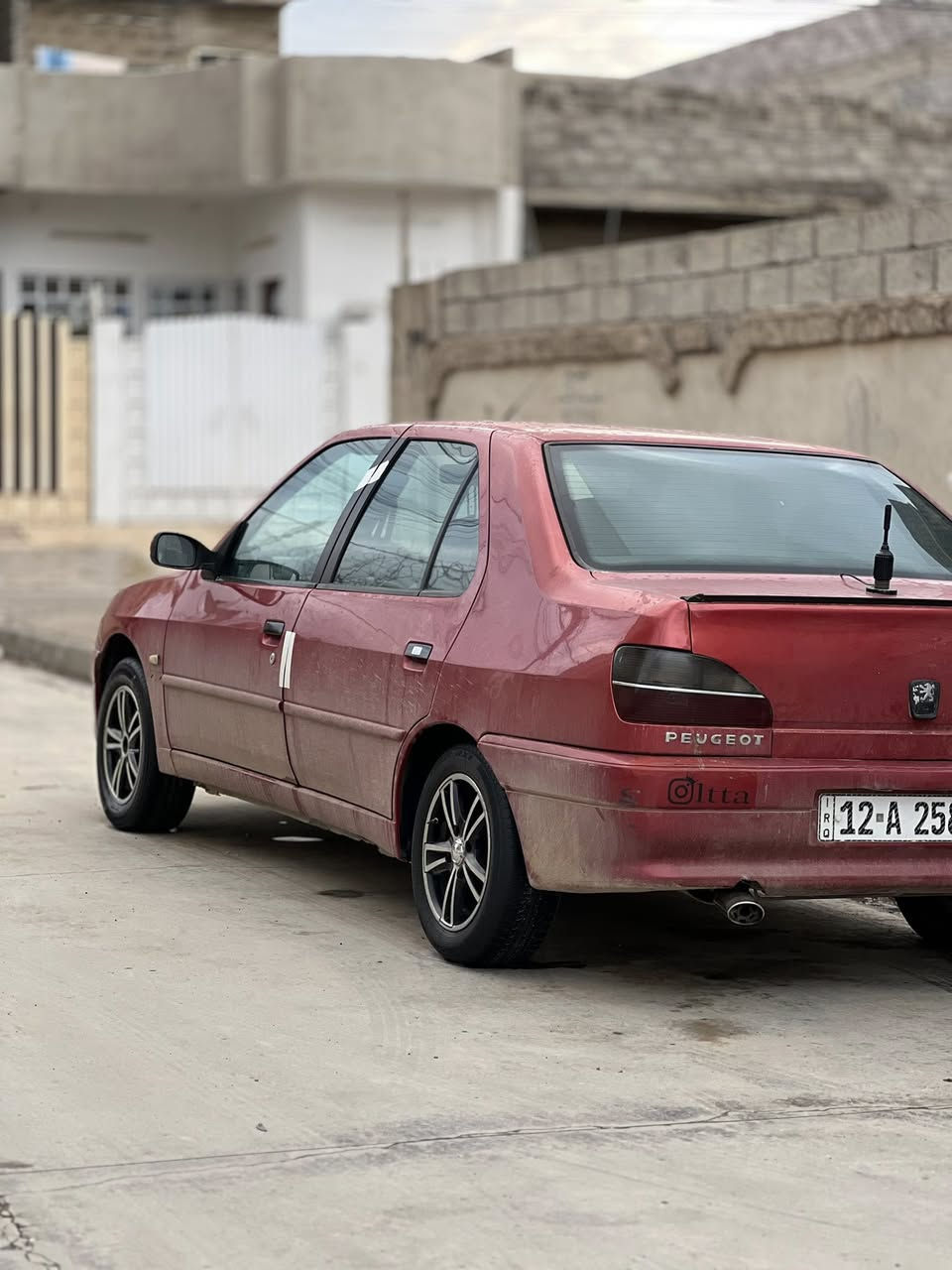 سلام عليكم
بيجو 306

موديل3001

رقم نينوى دولي باسمي سنويا الى 2030 شهر الثامن تنتهي 

محرك كير شرط

طخمها كلو شرط قبل شهرين بدلتو بيدي 

السياره مابيها صبغ 

تتفئه شغاله تبريد  شغال صونده مبعوجه فقط

تايرات زوج الكدام جدد

تايرات والوره نص عمر

كهربائيات السياره كلها شغاله من الدعاميه لي الدعاميه 

رقم *********** بي واتساب 

مكان السياره موصل حي الشيماء
