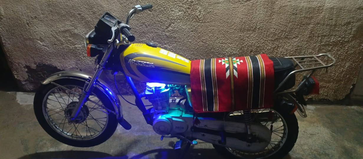 سلام عليكم دراجه اللبيع موديل 20 مراوس وبيع سعر خاص رقمي ***********
