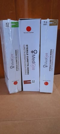 (Derma-Curette) من شركة MedGyn.  كاشطات طبية معقمة – أداء احترافي بثقة...