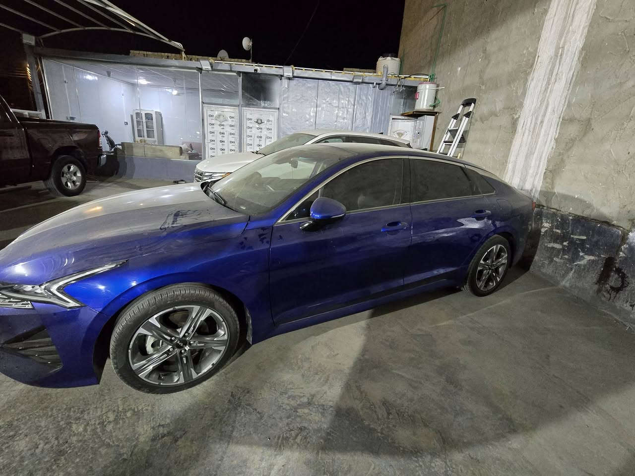 2024  KIA K5-EX
الموديل:- 2024
عدد المقاعد :- 5 مقاعد 
مواصفات السيارة :- -  EX 

موصفات: 
 شاشه كبيره نفيكيشن 
داخل  جلد اسود 
تحكم سرعه
تحكم مسجل 
ويل 18 انش 
كأمره خلفية 
اشاره بالمرايا 
بصمه تشغيل 
حساس تجاوز
لايت زينون 
رادار امامي 
كشاف لد 
هاند بريك كهرباء 
كرسي كهرباء 
تشغيل عن بعد  
مقاعد تدفئة وتبريد 
عدادات دجيتال 
حساسات امامية خلفية 

السعر  :  155

🔴 مكانه كربلاء الانتفاضه الاولى شارع المخازن
استفسار المستورد. علي الحوراني 
***********
***********
__
