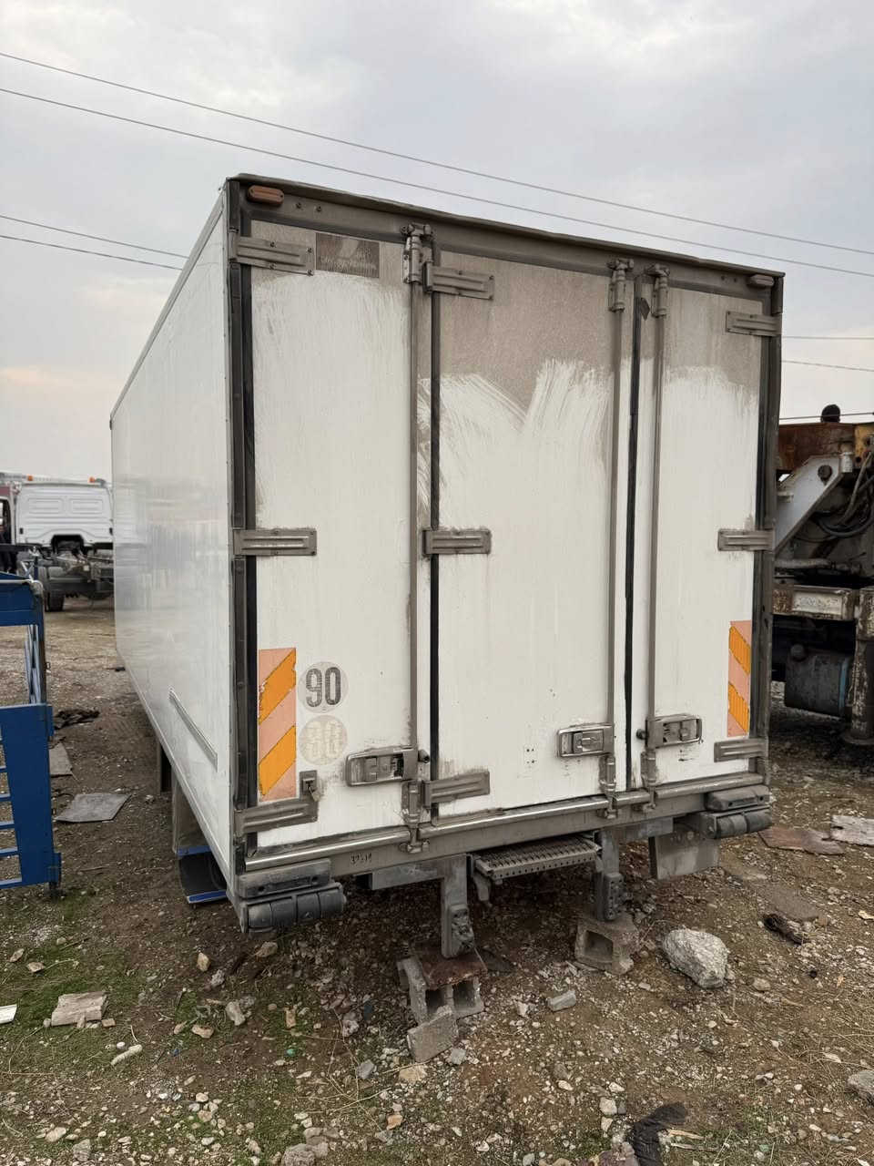 ***********_***********📞براد للبیع مال اتیکو طول 6.70-ارتفاع 2.70-داخل 2.50 نظيف مال 2012
