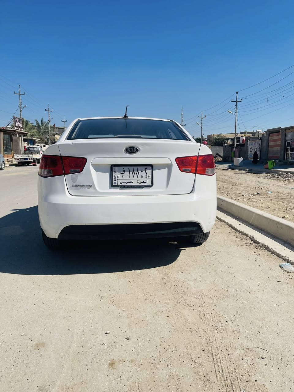 السلام عليكم كية سيراتو خليجي للبيع موديل 2013  سيارة كفالة عامةمكية كير حدادة صبغ ضربة  تخم تاير جيديدة حيل رقم بصرة سنوية جديدة تحويل ثاني يوم السيرة الداخل ماله لونين مال جناي السعر 107 وبية مجال الرقم *********** المكان البصرة
