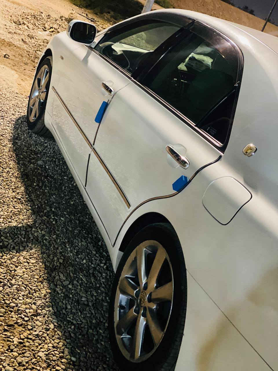 سلام عليكم سياره شاهينه للبيع موديل 2006 ادوات ادوات للبيع كفاله عامه من الكص والصبغ والضربه والزلغ  سياره كارتون اي نقص ما بيه السعر 60 الاتصال ***********
