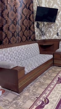 ديوان شرقي • 16م • نضيف