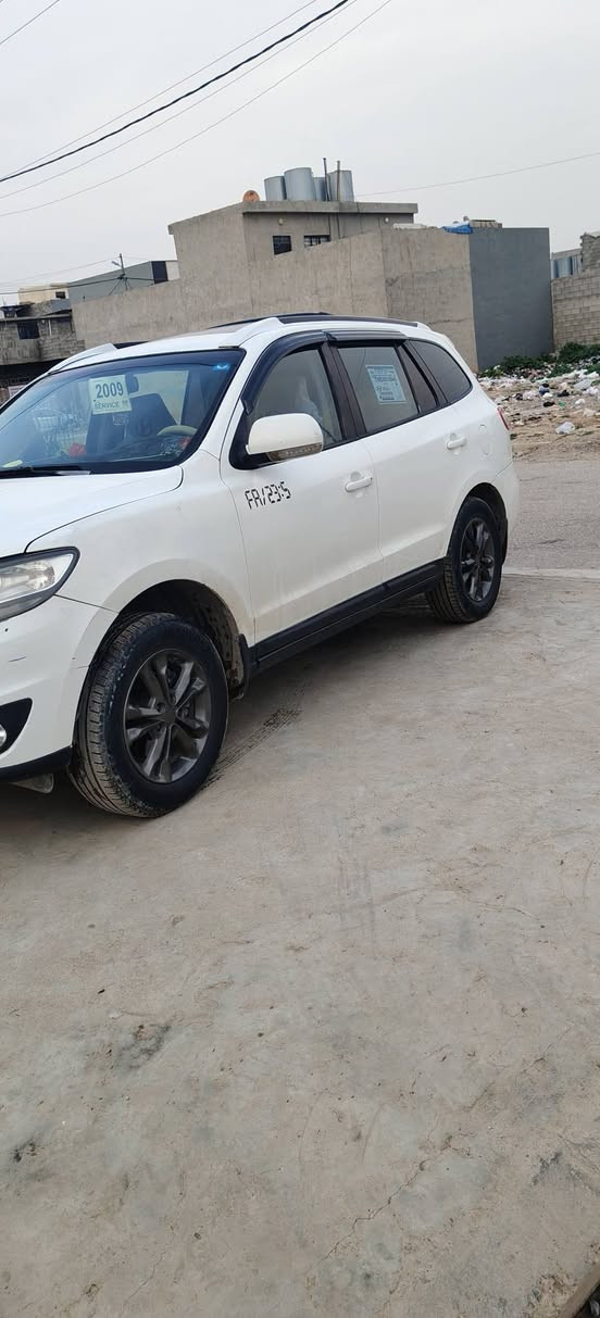 السلام عليكم سنتافي للبيع او مراوس  موديل 2009 راكب7 3قطع تبريد 6سلندر 2700 بيها سونار رقم نينوئ بيها كاربون السياره مال بيت السعر135 موصل الايسر رقم الهاتف***********
