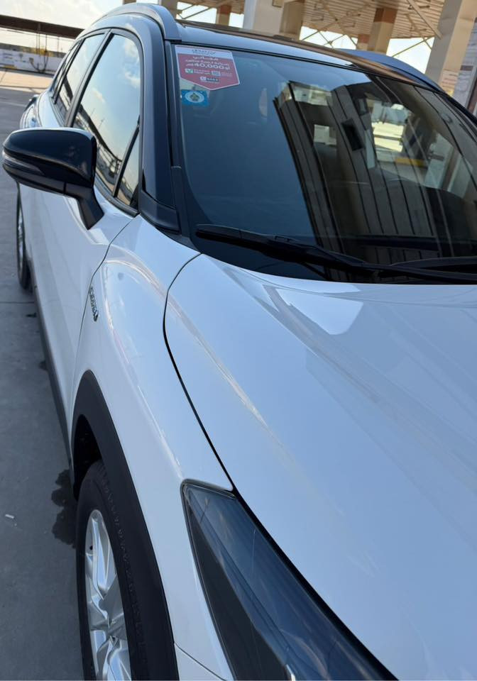 تويوتا كورلا كروس 2024
هايبرد
وكالة ساز فرع بغداد ام الضمان.. 
السيارة وكالة شرط فحص رقم الشاصي علماً ان السيارة دبل كود لكون السيارة (تو كلر)
رقم جديد وهزةجديدةلغاية2027
( مكفولة من الدعامية للدعامية ) 

المواصفات : 

⭕️ تو كلر السيارة لونين ( القمارة والتكم اسود ) 

⭕️ داخل احمر بلادي وليس عمل

⭕️ لدات نهارية + اضاءة زينون للعالي والناصي 

⭕️ حساس خلفي +4كامرة دوارة

⭕️ فتحة سقف +رادارات

⭕️ قطعتين تبريد  

⭕️ جام اوتو صعود ونزول 

⭕️ شاحن لاسلكي 

⭕️ حامل اكواب للمقاعد الخلفية مع مسند وسطي 

⭕️ مدخل USB + Type C 

⭕️ 5 ويل كب 

⭕️ مري شفط مع اشاير بالمري 

⭕️ تحكم ستيرن جهتين 

⭕️ بروجكترات 

السيارة مكفولة كفالة عامة
وماشية15 كيلو متر 

سعر السيارة 230 ورقة
وبيها مجال بسيط حگ الجية..
الرقم        ***********
