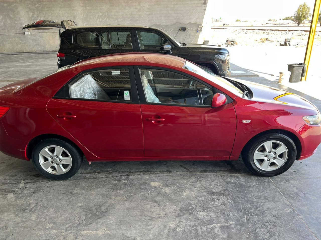 السلام عليكم 
للبيع كيا سيراتو م11 أدوات السيارة جديده كلش كير مكينه تبريد مكفوله ومكفولة عدة لكصه 
بلد ***********
