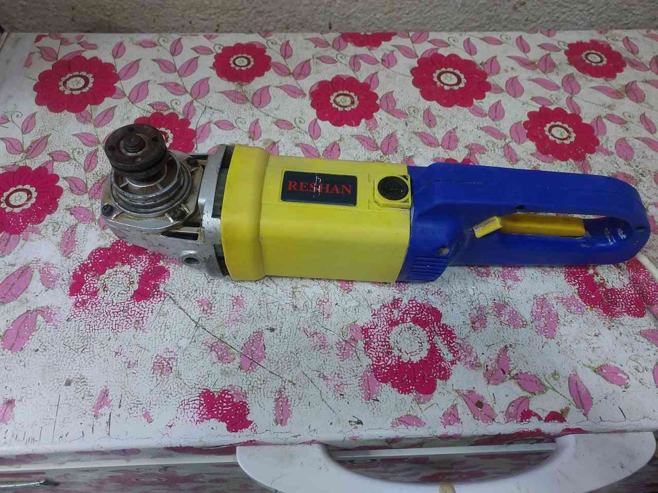 غراض استخدام قليل نظيفات المكان النجف تفاصيل على الخاص او الاتصال على الرقم ***********
