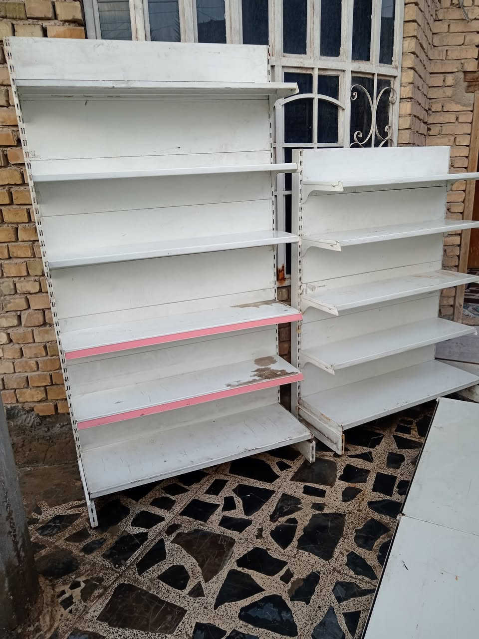 سلام عليكم للبيع بسعر مناسب
7709217061
