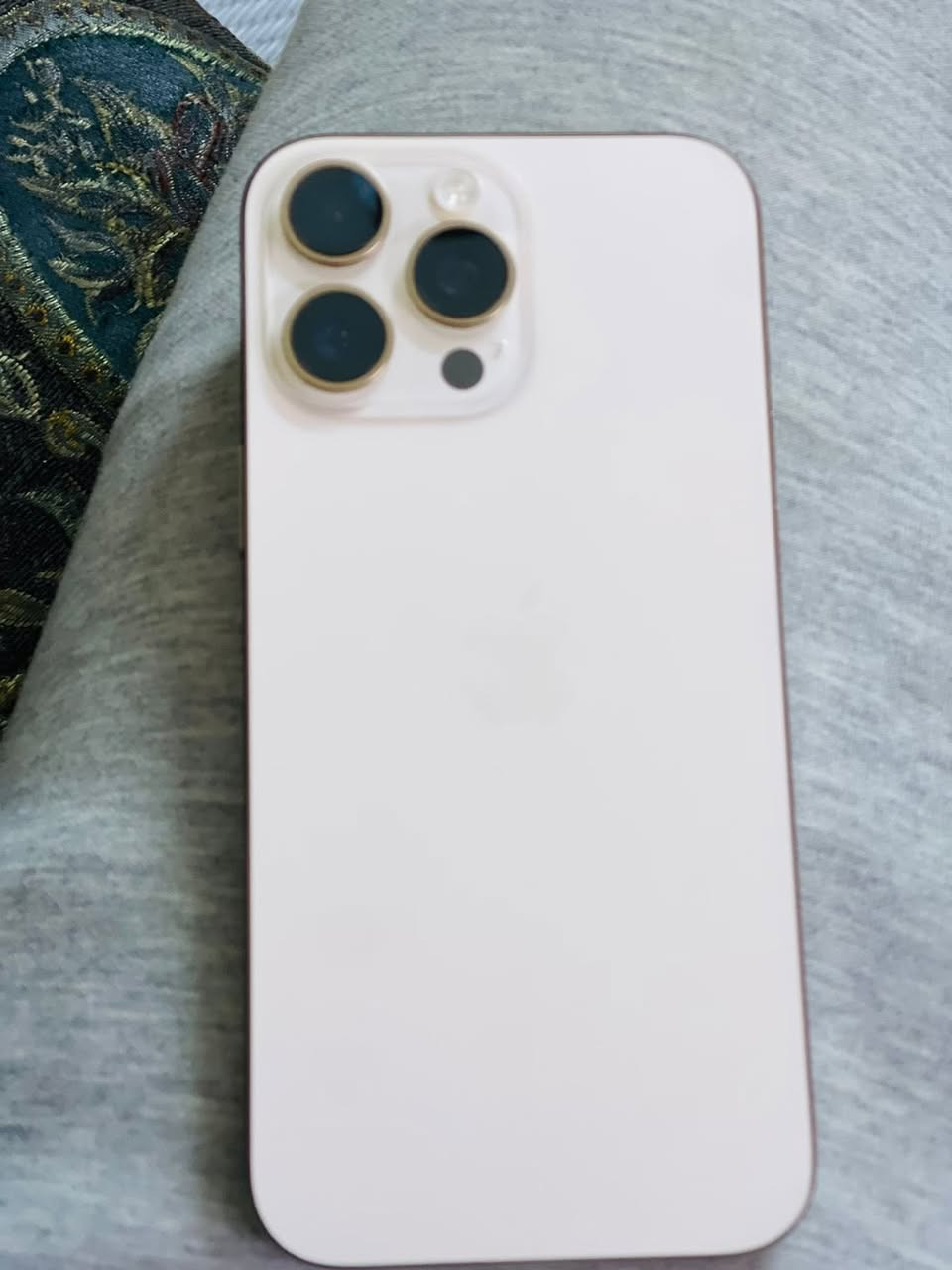 آيفون ١٦ برو ماكس 
ذاكره ٢٥٦
بطاريه ١٠٠
مستعمل قليل بعده بل ضمان ماستر 
مكاني بغداد مدينه الصدر 
***********
الاستفسار خاص
