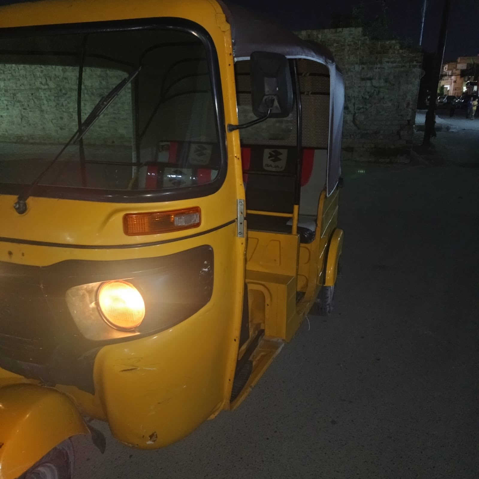 سلام عليكم تكتك للبيع 2020 مرقم تحويل مباشر بسمك تكتك خير من الله بيه بس لغد مصبوغ والباقي كفاله عامه
مكاني بغداد  ***********
