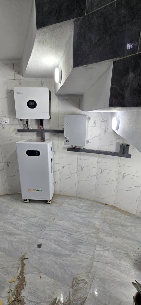 تم بحمدالله تنصيب منظومة طاقة شمسية بقدرة 
14 اميير نهاري و 12 امبير ليلي 
الواح بقدرة 615W  نوع لونجي ضمان 15 سنة
انفيرتر GROWATT  6Kw   ضمانة سنة استبدال 
بطارية ليثيوم 115KWمن شركة GENIXGREEN  ضمان 10 سنوات
صيانة لمدة سنة مجانية
للاستفسار الاتصال:-
***********
***********
***********
***********

GenixGreen 
GenixGreen Iraq 
المركز الذهبي-Golden Center
