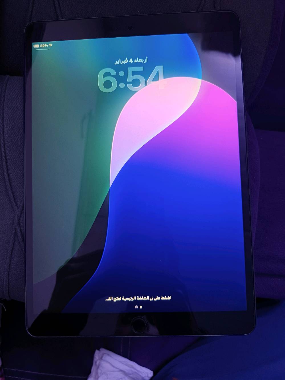 ايباد  إير3 للبيع ذاكرة 64 نضيف كلش وفحص حاسبه إله تاخذه سعره 250 __***********
