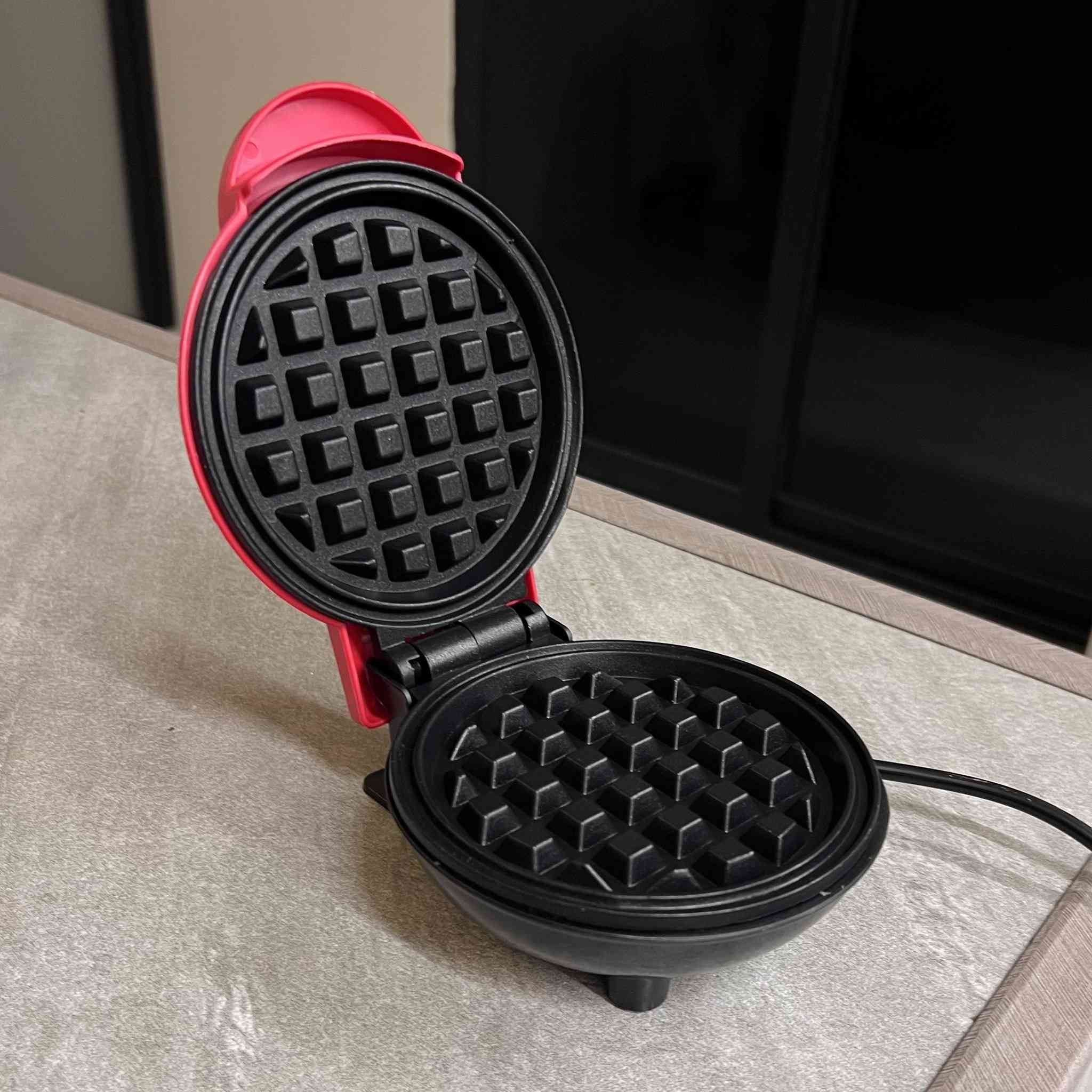 سعر القطعة 15الف توصيل مجاني حجز خاص او واتساب ***********
