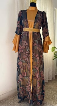 ملابس • أغراض شخصية