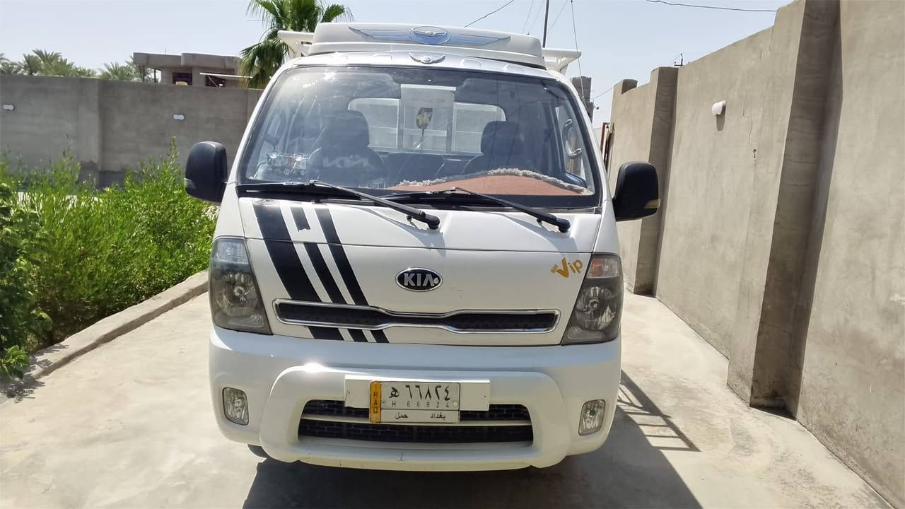 السلام عليكم سيارة بنكو كيا 2700 موديل 2018 الرقم بغداد انتهة السنوية 2028 كير مكينة شاصي اكسل كلا جديد صدر السيارة جديد بيهة صبق بل تكمة مال صفحة السكن السعر 110 وبيهة مجال رقم التلفون *********** المكان ديالى المقدادية
