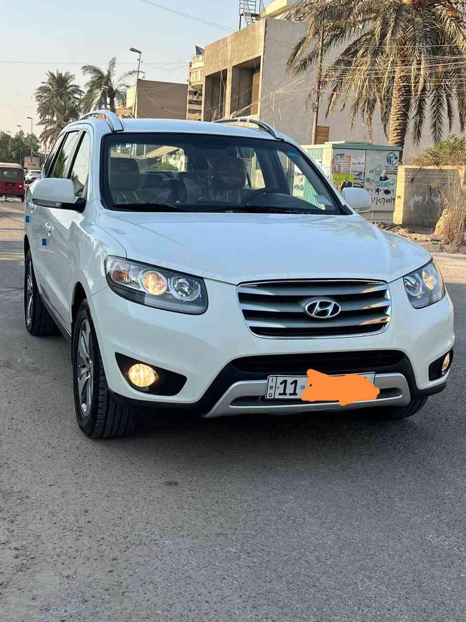 مكفوله السياره ( لا بارد ولا شخط ولا صبغ حته بلاستك )
وضع الزيرو او شركه ماشيه 70 الف حقيقي ع فحص
برغي مامفتوح بيهه شرط 
مواصفات 
كشن كهرباء 
سته سلندر 3500 وضع شركه سبعه راكب ٣ قطع تبريد
داخل لونين صاج وبيجي ثلاجه جكمجه
تحكم استيرن 
وسبعه راكب محد فاتحهن اصلاً وداخل شرط اذه مو نضافه فول مو قبول السياره بمعى الكلامه نضيفه 
مكان بغداد ورقم بغداد الدوالي ١١
رقم الاتواصل ع رقم وتدلل***********
