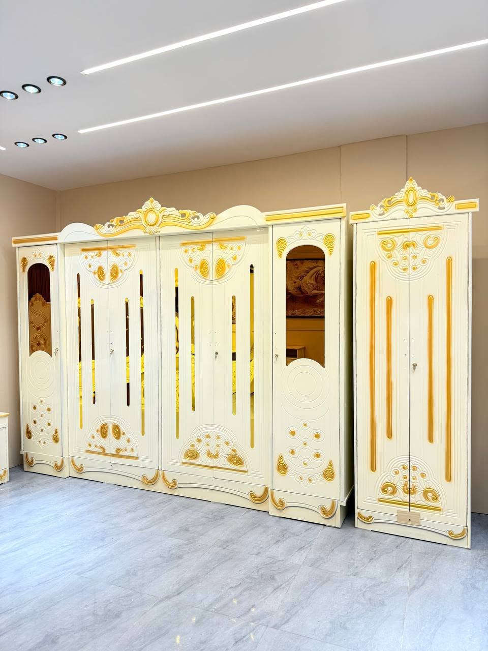غرفة اخشاب  بسعر 950 

⚜️تفاصيل الغرفة ....⚜️

صاج خارج ٤ملم ام دي اف 🪭
وداخل صاج ٣ملم 
صبغ مرمري درجة اولى 

عدد القطع  ٧ قطع 😍
1 //جرباية  قياس  ١٦٠ × ٢٠٠ 
//ميز جانبي ايسر قياس ٥٠
2// وميز  جانبي  قياس ٥٠
3// زاوية ارتفاع مترين عرض ٨٠
4// وميز بلازمه  
5//وميز مراية ارتفاع مترين عرض ١٢٠
6// وكنتور ٦ باب  ارتفاع مترين و١٥ طول ٣ متر و١٥

القطعه الثامنة حسب الطلب شازلون
سعرها 50 الف ❤️
طابوريه 25 الف ❤️

(توصيل مجاني مركز بغداد )
التوصيل يشمل الشد مجاني 🔥
(اطراف ٥٠)
باقي المحافضات حسب البعد


**إذا كنت صاحب هذا الإعلان وتريد حذفه لأي سبب، رجاءا أرسل رسالة إلى الدعم الفني**