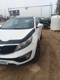 البيع كياسبورتج  موديل 16 امريكي   سعره ١٥٥ وبيها مجال 07867332896