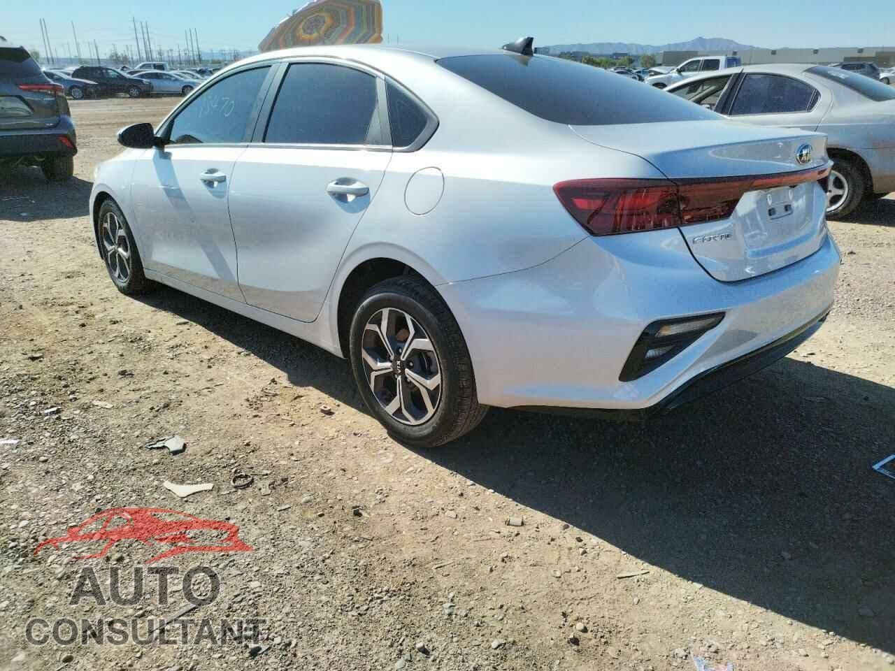 السلام عليكم كيه فورتي موديل 21 رقم اربيل وارد امريكي بيهه جاملغ من امريكه وربع باب وهنا بل عراق نطخت من كدام وعمرت نفسهه دعاميه ومازده جديده حاضن راديتر بي كسر من فوك وبيهه بارد قليل يحتاج بوليش وترتيب بس سياره جاهزه خير من الله سعر ١٢٠ 
***********مامتواجد عل فيس فقط تصال وخادم مكانهه بغداد جسر ديالى
