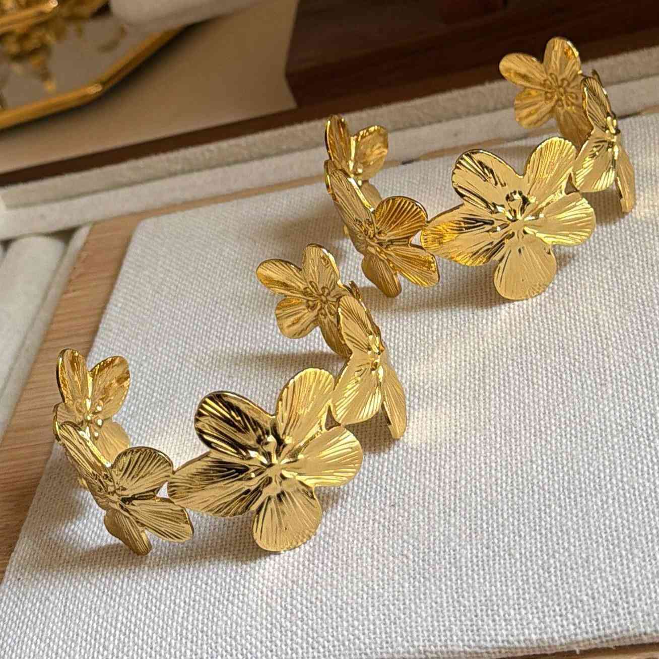 قطع كلها ستانلس ستيل طلاء ثابت عالي كوالتي مقاوم للماء والمواد العطرية يناسب جميع الاذواق باسعار جدا مناسبه 🔥🔥
يتوفر توصيل داخل المسيب ونواحيها 2الف 
ويتوفر توصيل لجميع محافظات العراق 🚕
زورونا عالرابط 
https://www.instagram.com/loly_accessories6?igsh=MTBwdHNwOHZxem9jZA==


**إذا كنت صاحب هذا الإعلان وتريد حذفه لأي سبب، رجاءا أرسل رسالة إلى الدعم الفني**